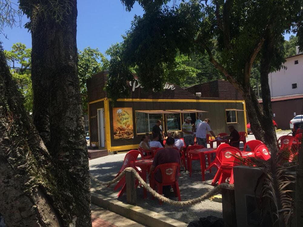 padaria drive thru container balneario camboriu 02 - Padaria Drive Thru em Container - Balneário Camboriú / SC