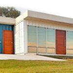 Hotel em Container: conheça mais sobre essa forma de hospedagem casas container em itajai como e feita a pintura 150x150 - Hotel em Container: conheça mais sobre essa forma de hospedagem