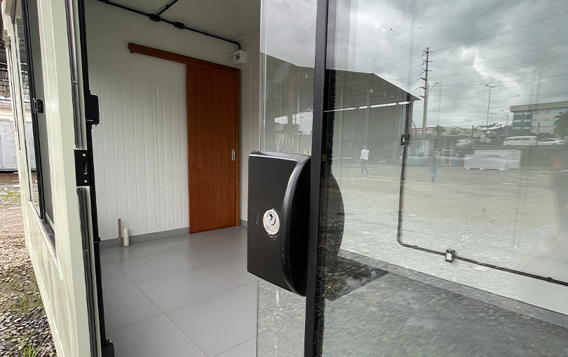 Por que empresas estão trocando salas comerciais por containers em Itajaí?