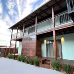 casa em container como se tornaram sinonimo de moradia moderna 150x150 - 4 ideias inspiradoras para constru&ccedil;&atilde;o em containers